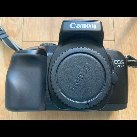 1990 Canon 35mm Film ,SLR camera. Good condition. - Picture 6 of 7